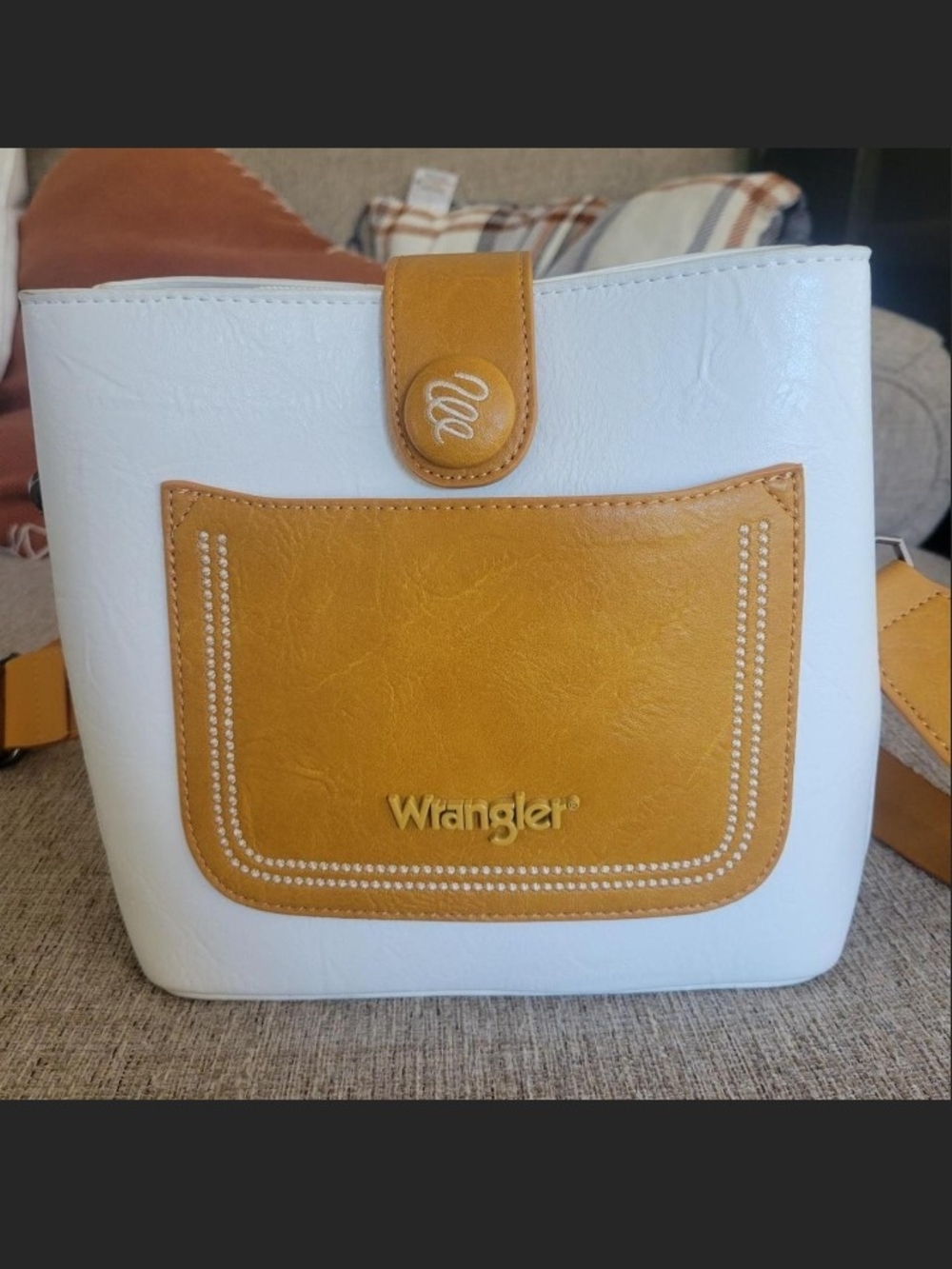 Wrangler White and Tan Accent Crossbody Bag